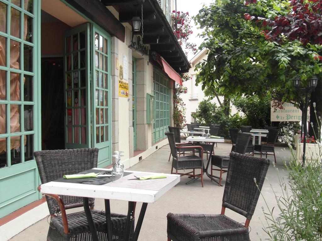 Hôtel Restaurant Le Périgord Maurs Extérieur photo